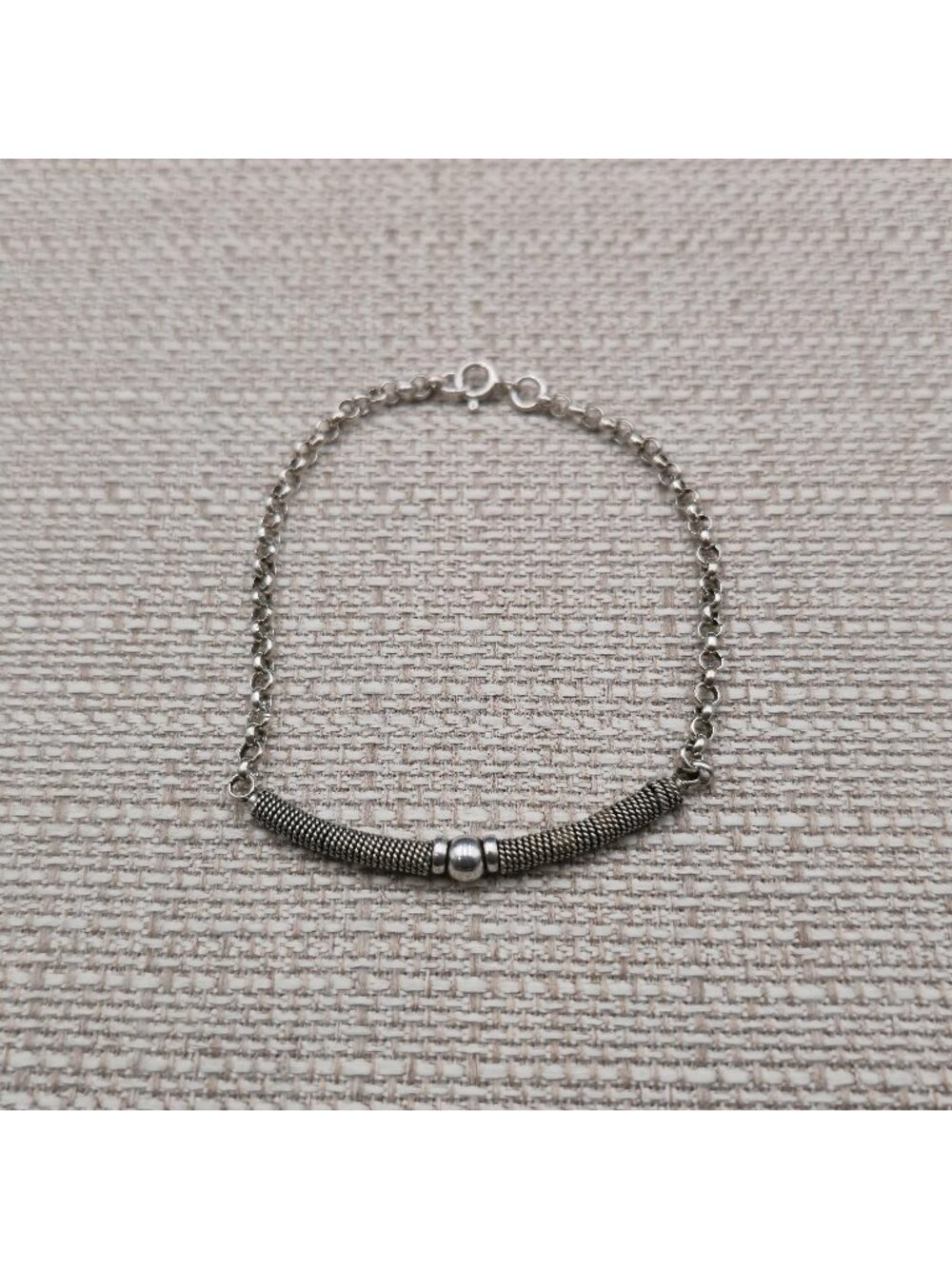 8 Inch Sterling Silver Rolo Chain Curved Bar Bracelet A7905